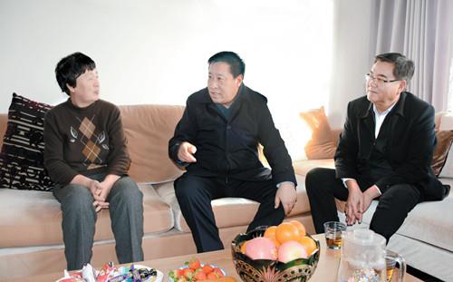 ţ�������붫ʤ�������´��߷�ο��